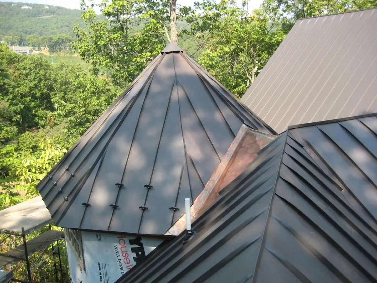 Professional Roof Tarp Installation by Craftsman Roofing in Rockspring